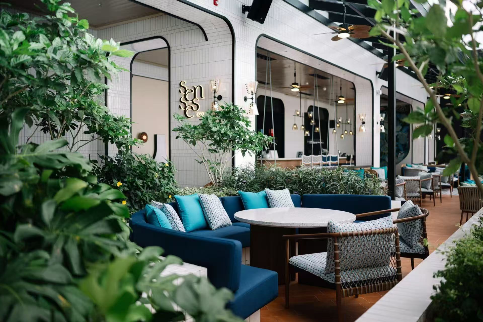 Meubles d'h&ocirc;tel sur mesure