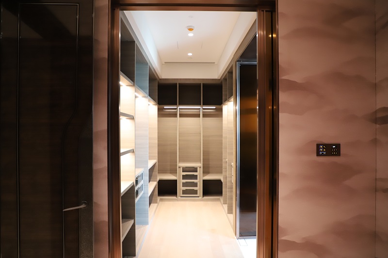 Fabricant de mobilier d'accueil