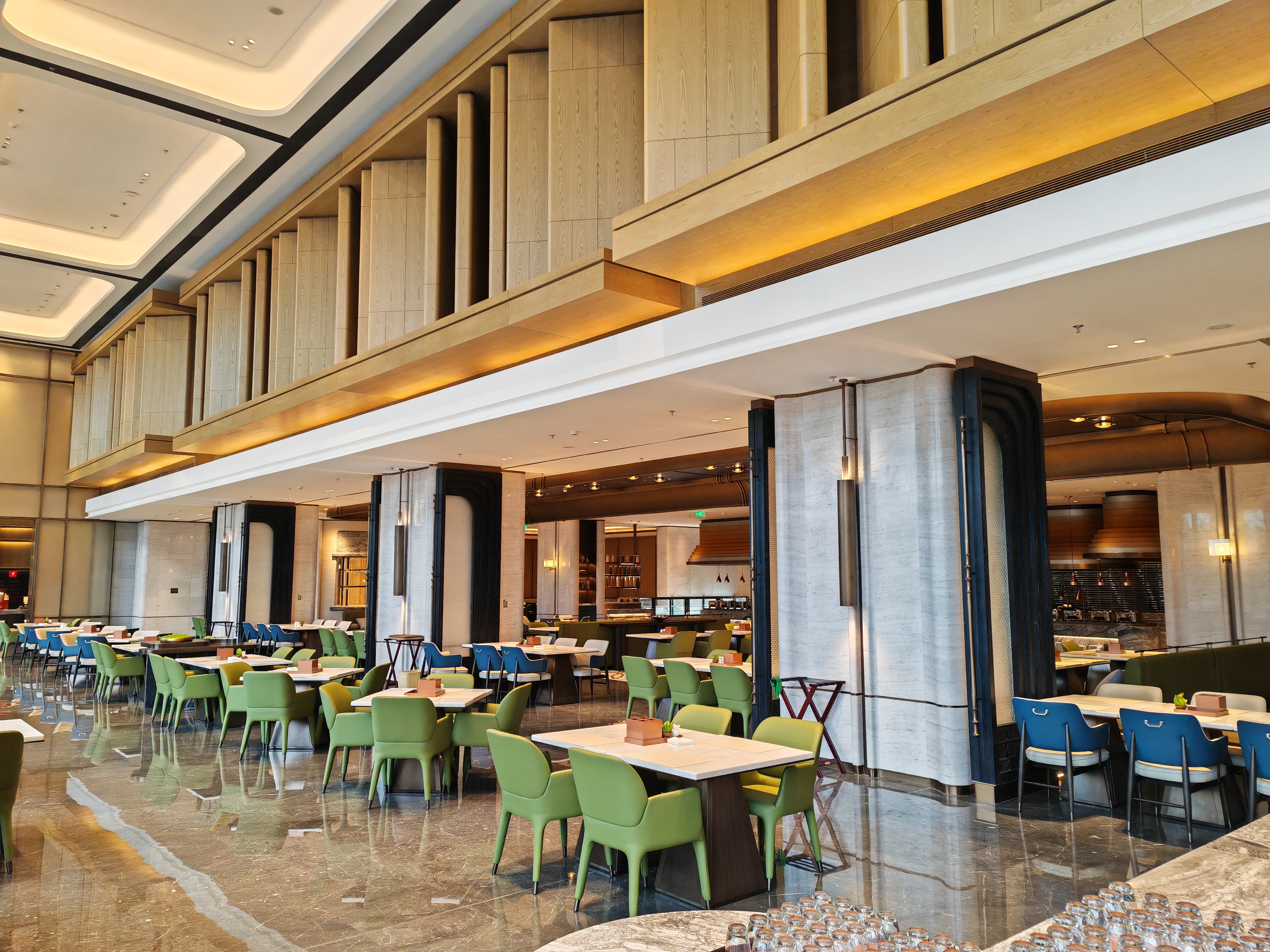 Mobilier de restaurant pour l'hôtel Capital International Convention & Exhibition Center